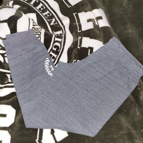 Vs pink vintage htf jogger sweatpants, size large. - Picture 10 of 11